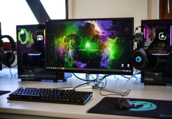 stream games youtube, youtube game streaming, game streaming guide, beginner game streaming, youtube live gaming, start streaming youtube, gaming channel setup, youtube gaming tips, monetize youtube gaming, live stream games